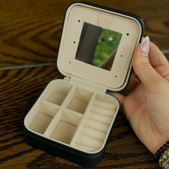 Western Etched Black and Silver Jewelry Box - Picture 3 of 4